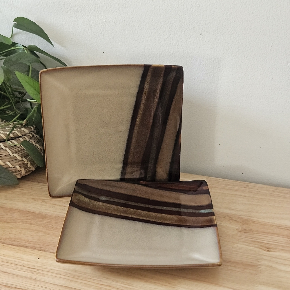 Set of Two Sango Avanti Square Plates